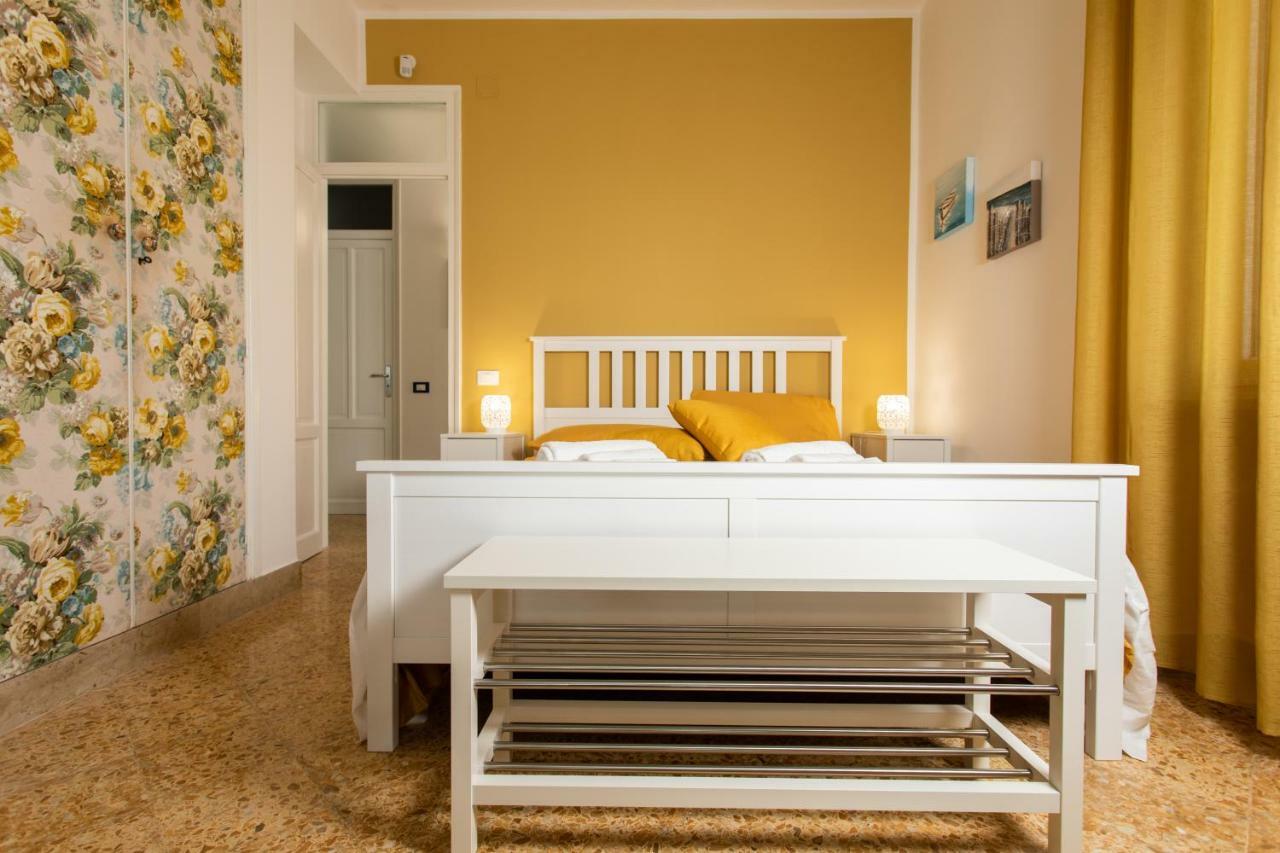 Villa Aurora Mondello Addaura Buitenkant foto